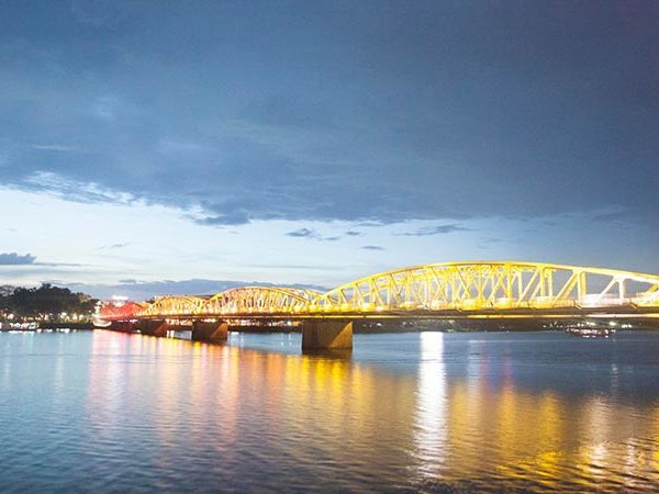 Full-Day-Nha-Trang-Fishing-Tour-and-Island-BBQ-meal