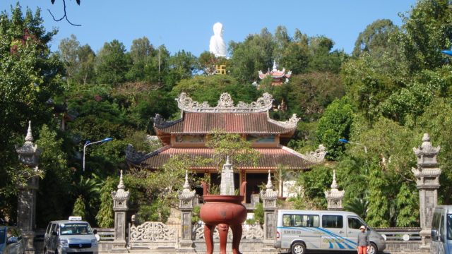 Private Nha Trang Half-Day City Tour Long Son Pagoda