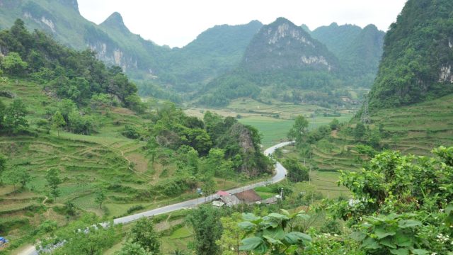 Day-4-Continue-driving-on-Hochiminh-Trail-Overnight-in-Aluoi