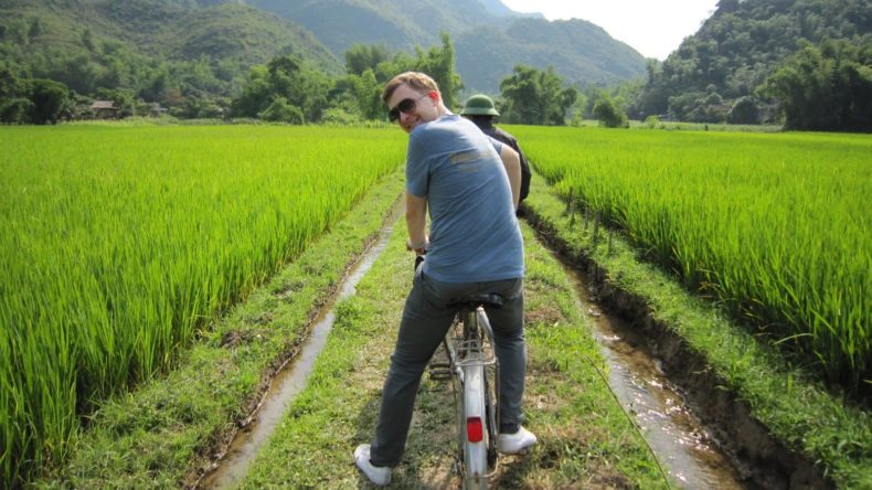 Full-Day-Enjoy-Mai-Chau-Biking-in-Lac-Village
