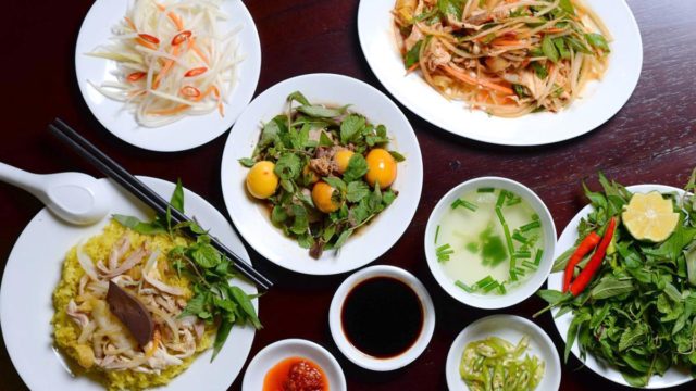 Half-Day-Hoi-An-Food-Tour-By-Motorbike-Com-Ga