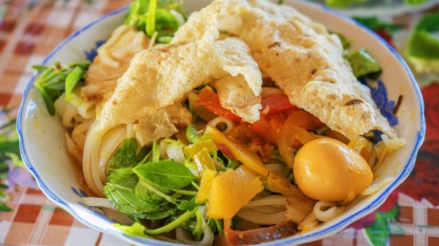 Half-Day-Hoi-An-Food-Tour-By-Motorbike-Mi-Cao-Lau