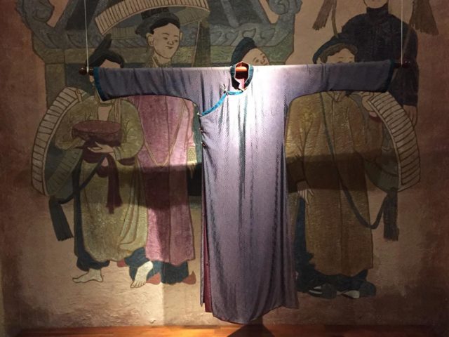 Private-Museum-Of-Traditional-Dress-by-Jeep-Ao-Dai-2