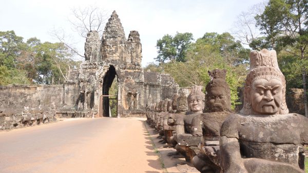 explore-the-timeless-charms-of-cambodia-South-Gate-of-Angkor-Thom